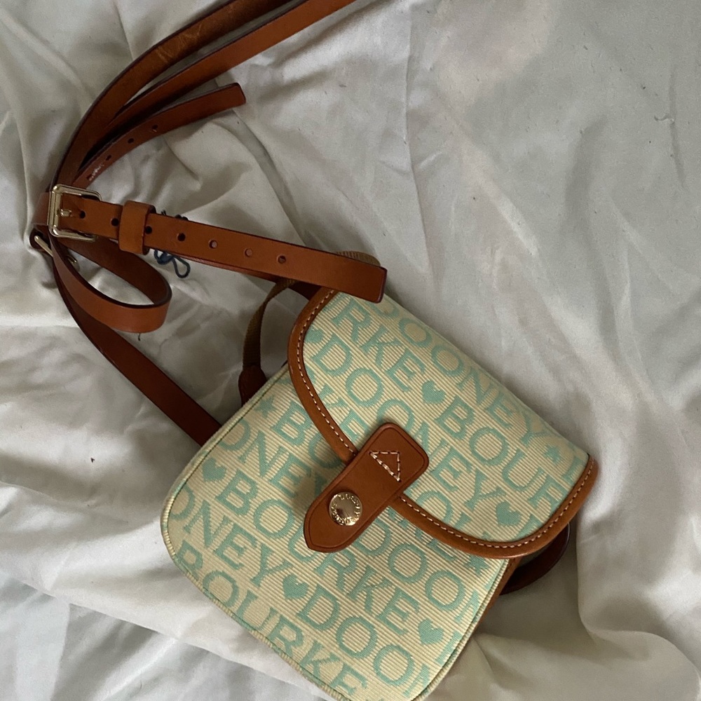Strap purse